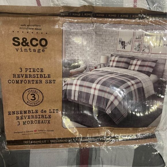 S&Co Vintage 3-Piece Reversible Comforter Set โ KING SIZE! - Picture 5 of 5